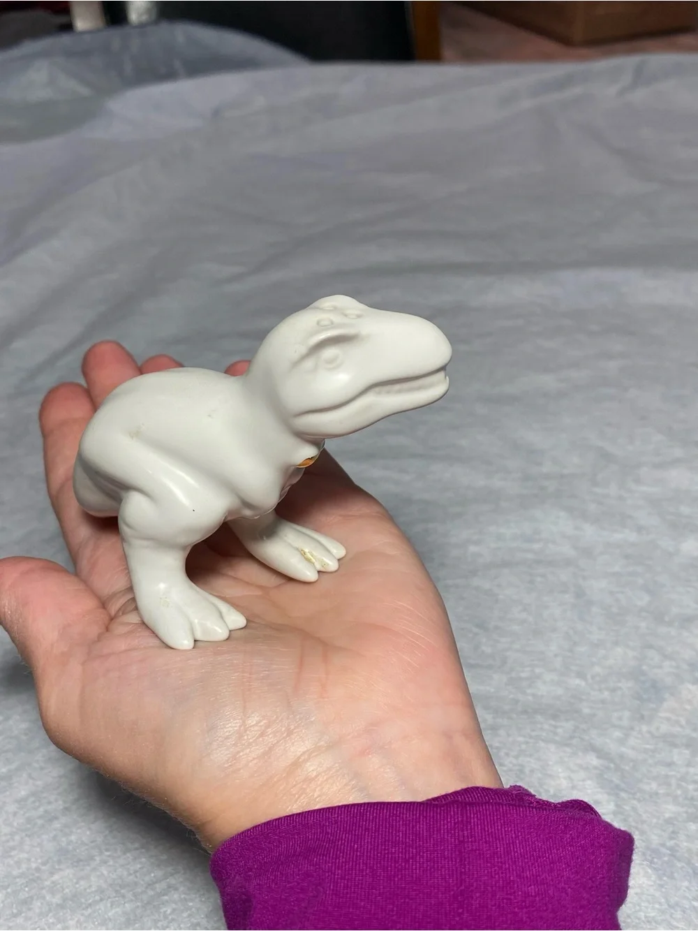 1Salt Shaker White Ceramic Dinosaur Figurine - Reptile Decor